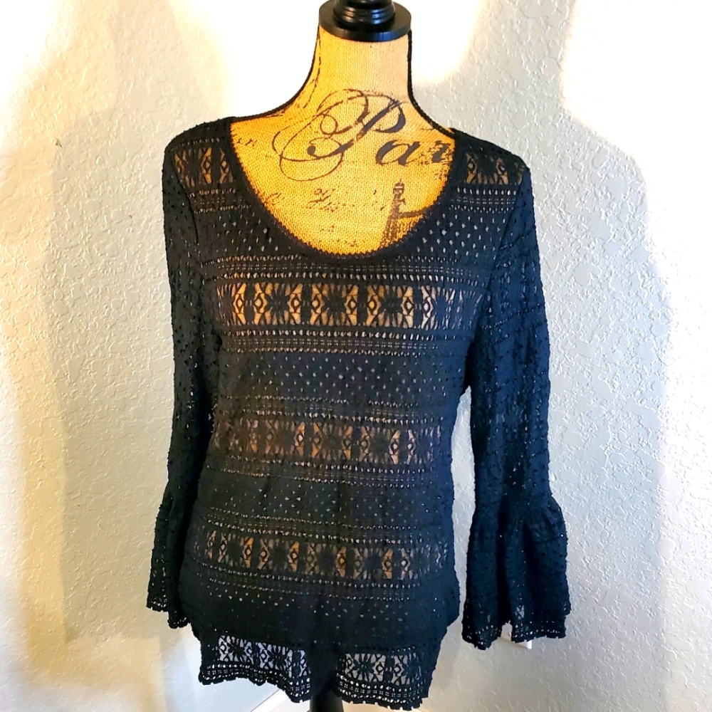 Max Studio bell sleeve top